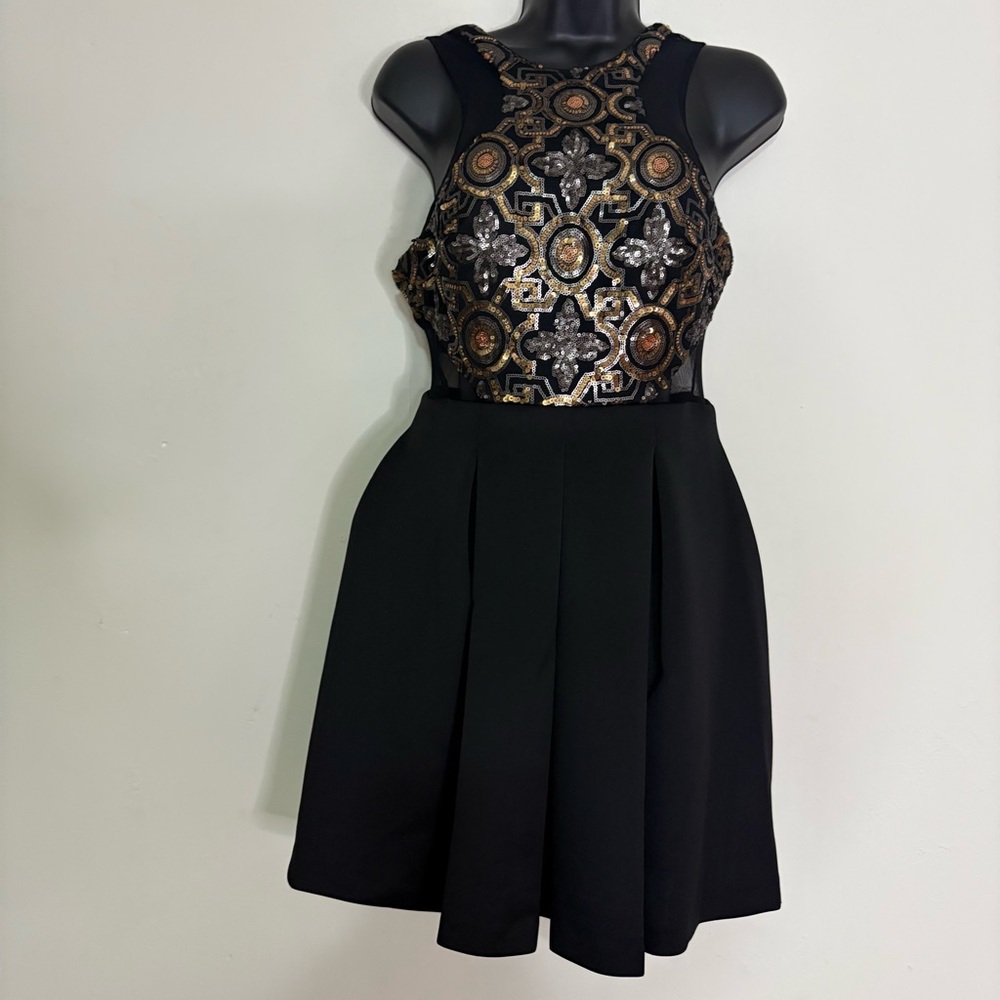 Faviana Black and Gold Cocktail/Homecoming Dress - Size 4 - NWT